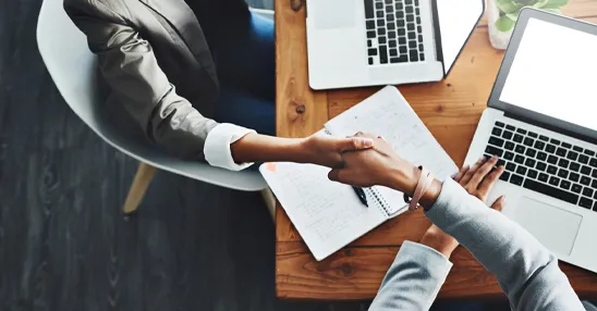 Séance de travail entre consultants Exhace et client autour d'un audit